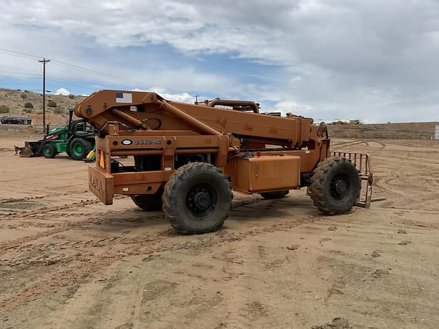 Image of Lull 844C-42 equipment image 2
