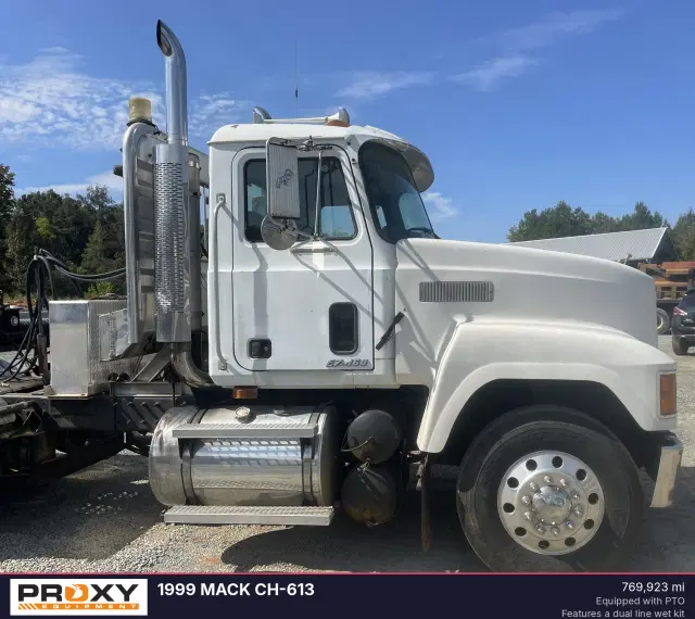 Image of Mack CH613 equipment image 3