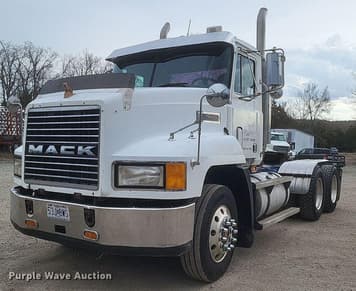 Main image Mack CH600