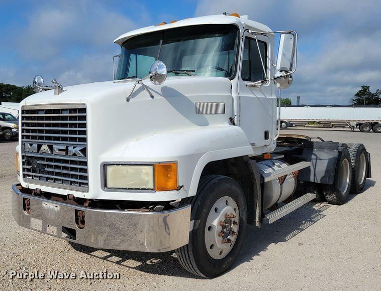 Image of Mack CH600 Primary image
