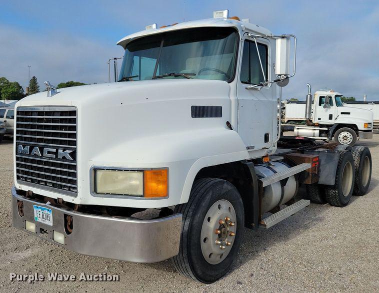 Image of Mack CH600 Primary image