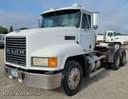 1999 Mack CH600 Image