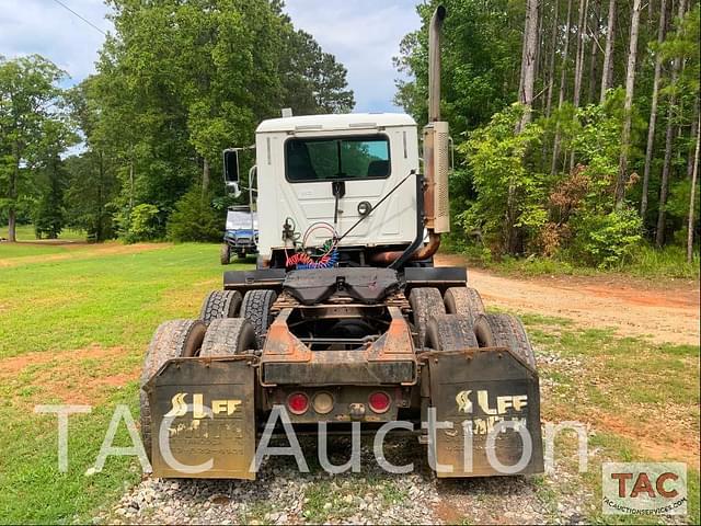 Image of Mack CH613 equipment image 3