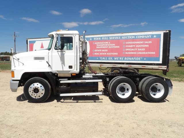 Image of Mack CH613 equipment image 1