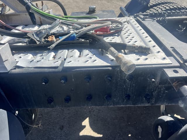 Image of Mack CH613 equipment image 3