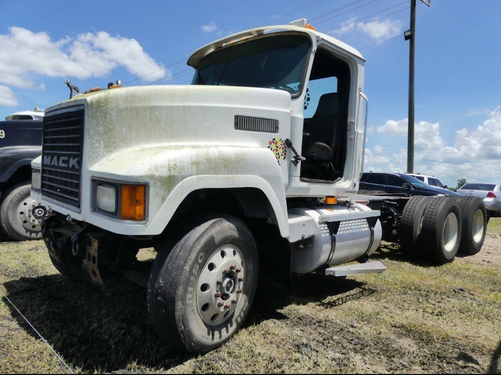 Image of Mack CH613 Primary image