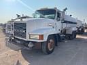 1999 Mack CH613 Image