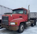 1999 Mack CH613 Image