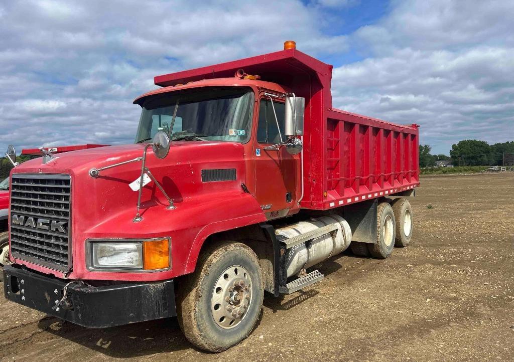 Image of Mack CH613 Primary image