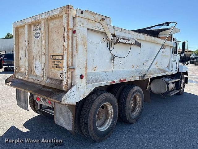 Image of Mack CH613 equipment image 4