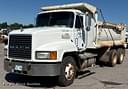 1999 Mack CH613 Image