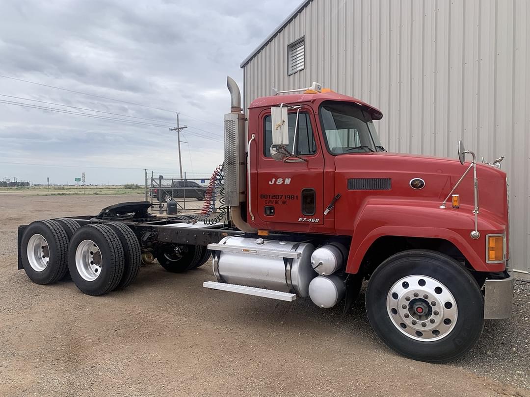 Image of Mack CH613 Primary image