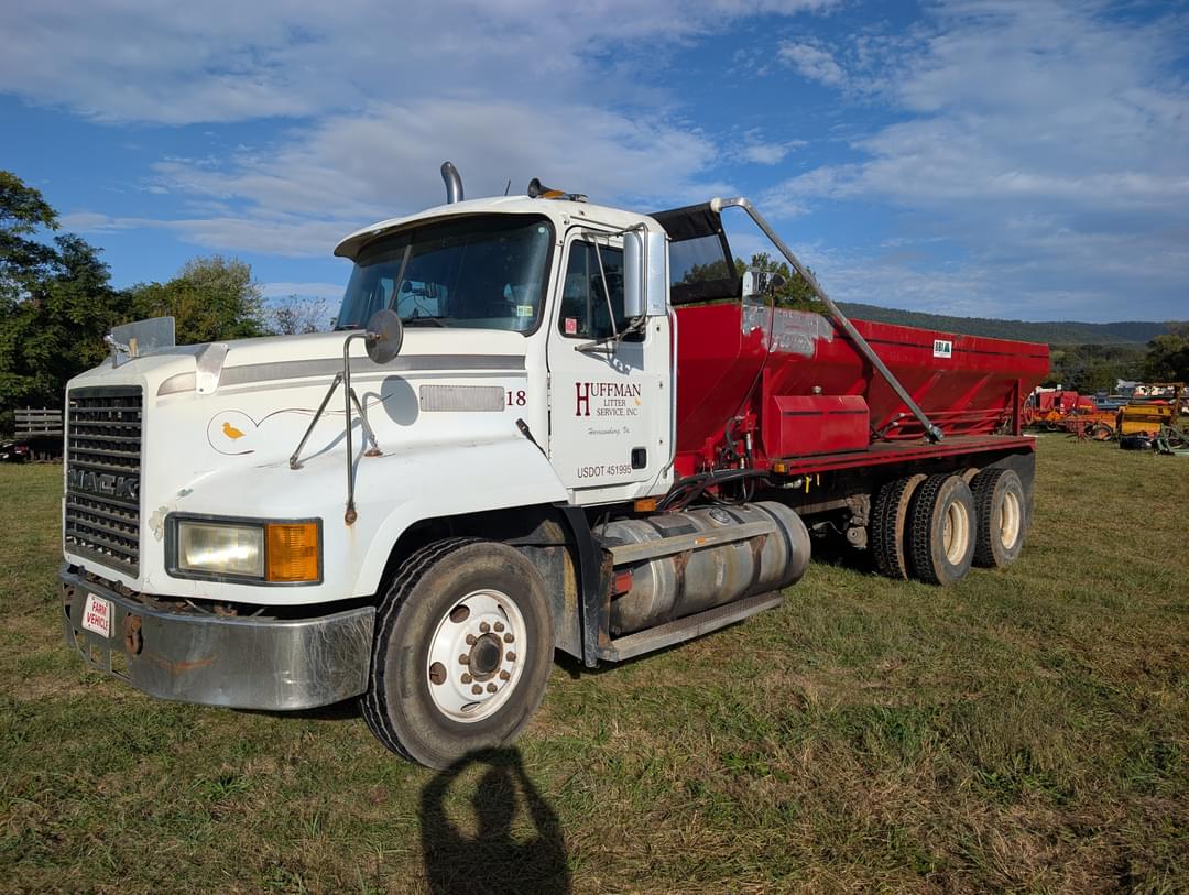 Image of Mack CH613 Primary image