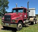 1999 Mack CH613 Image