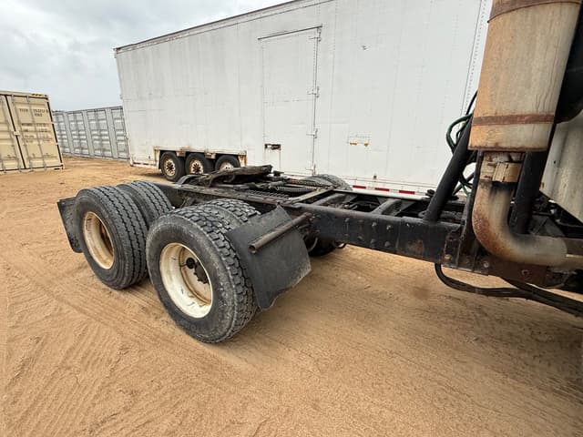 Image of Mack CH613 equipment image 3