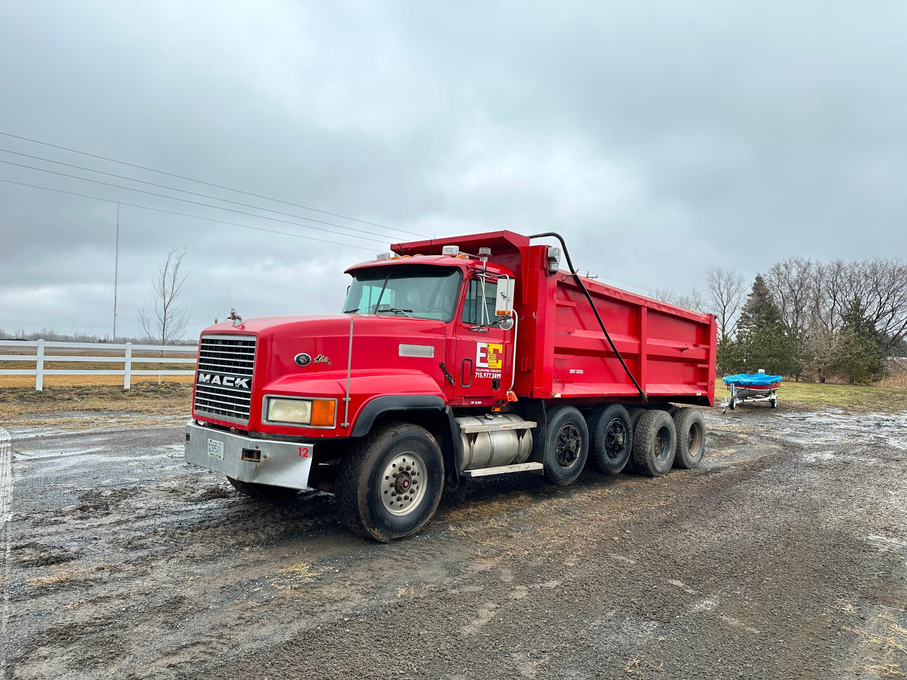 Main image Mack CL700