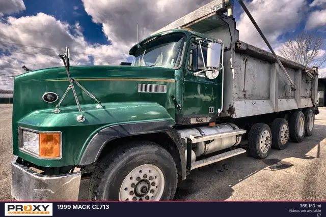 Image of Mack CL713 equipment image 1