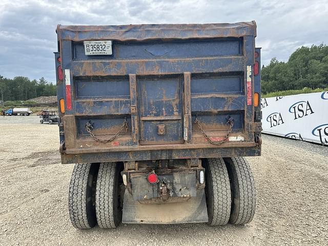 Image of Mack CL713 equipment image 3