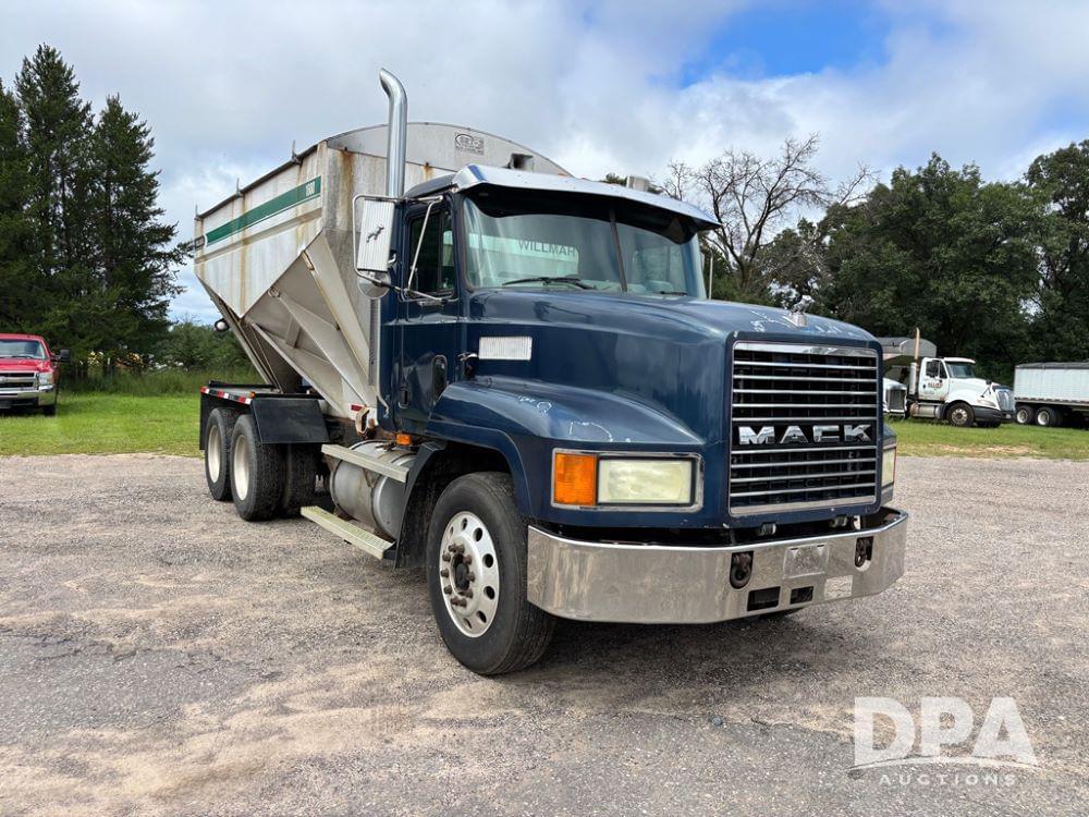 Image of Mack CH613 Primary image