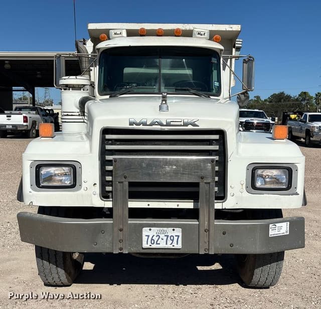 Image of Mack RD equipment image 1