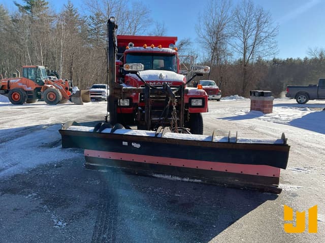 Image of Mack RD equipment image 1