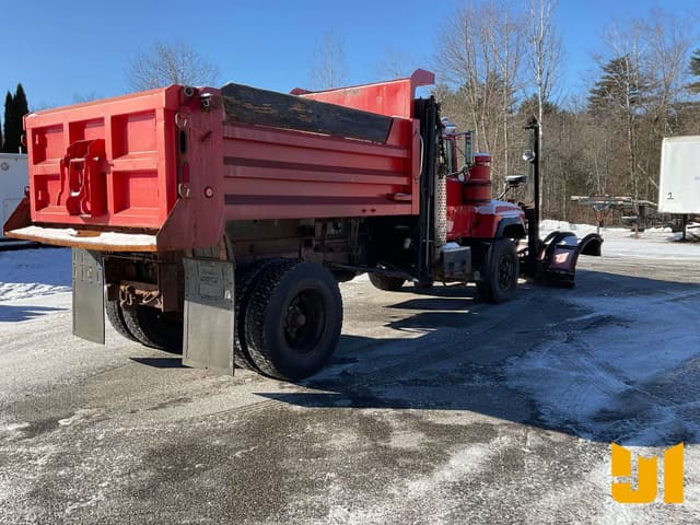 Image of Mack RD equipment image 4
