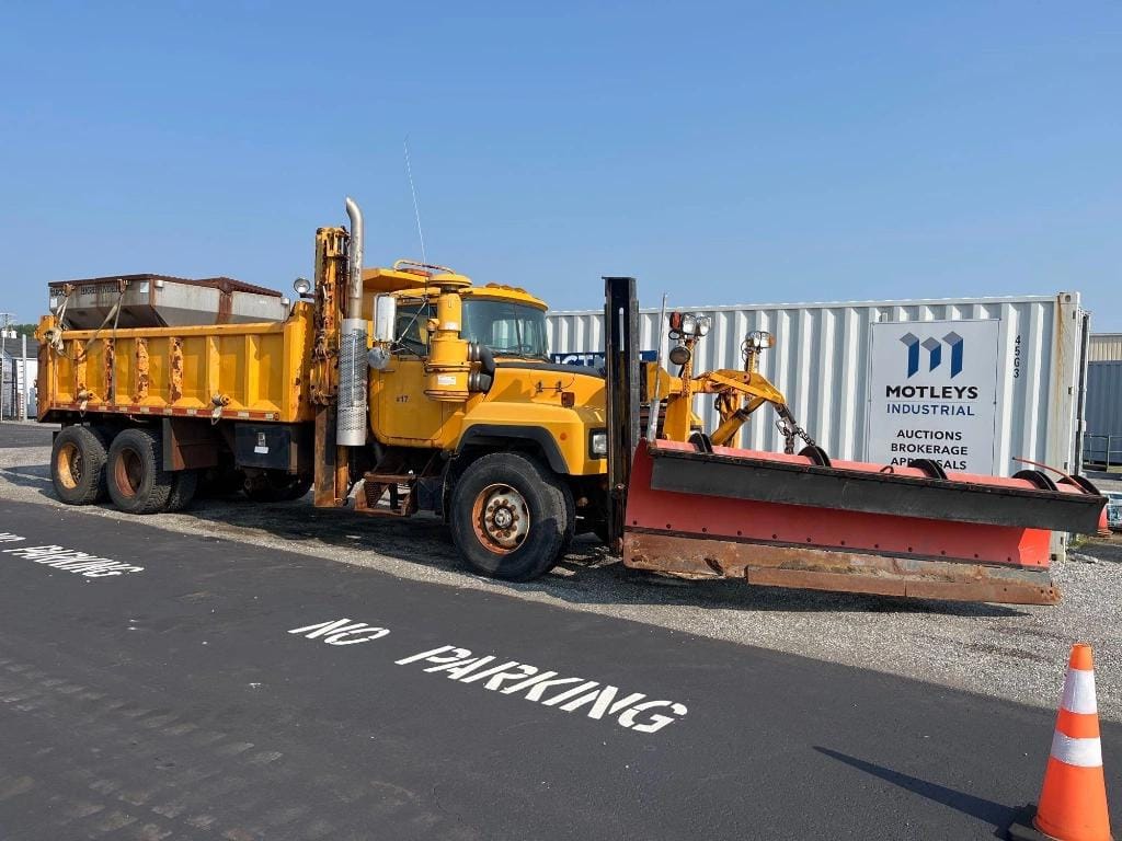 Main image Mack RD688S