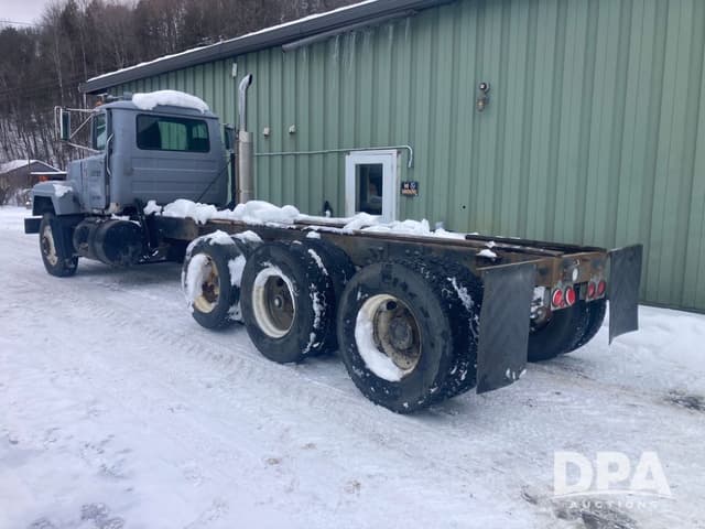 Image of Mack RD688S equipment image 1