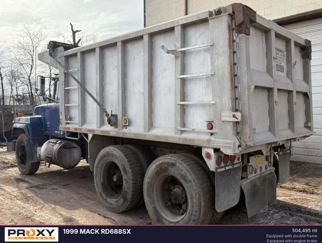 Image of Mack RD688SX equipment image 2