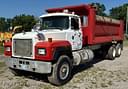1999 Mack RD690S Image