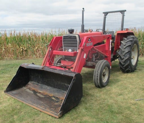 Main image Massey Ferguson 261