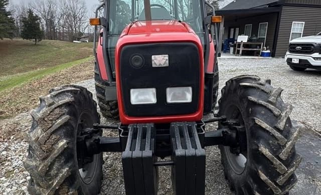 Image of Massey Ferguson 4253 equipment image 4
