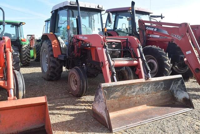 Image of Massey Ferguson 481 equipment image 3