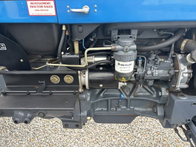Image of New Holland 3930 equipment image 3
