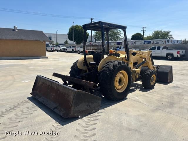 Image of New Holland 545D equipment image 4