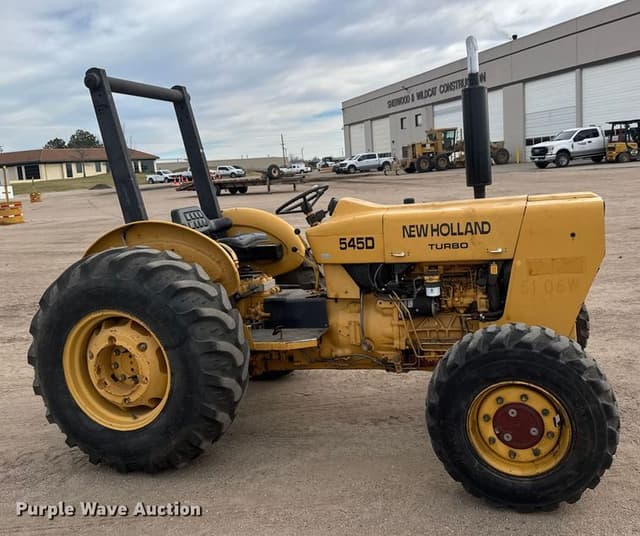 Image of New Holland 545D equipment image 3