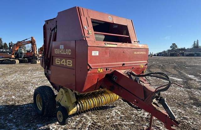 Image of New Holland 648 equipment image 2
