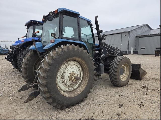 Image of New Holland 8560 equipment image 3