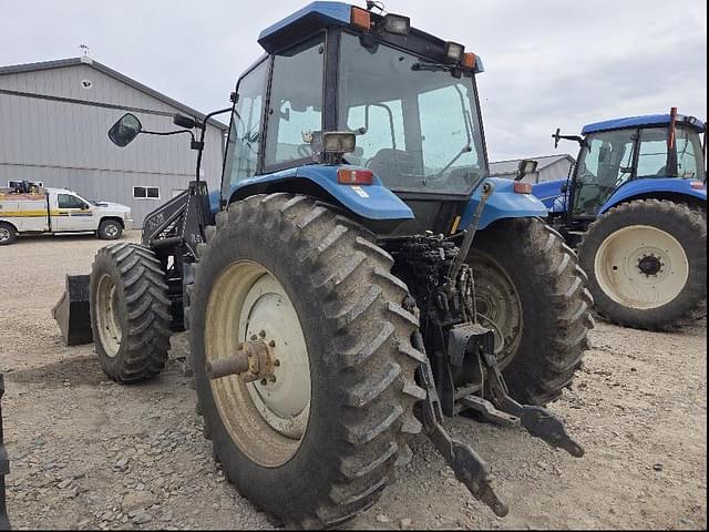 Image of New Holland 8560 equipment image 2