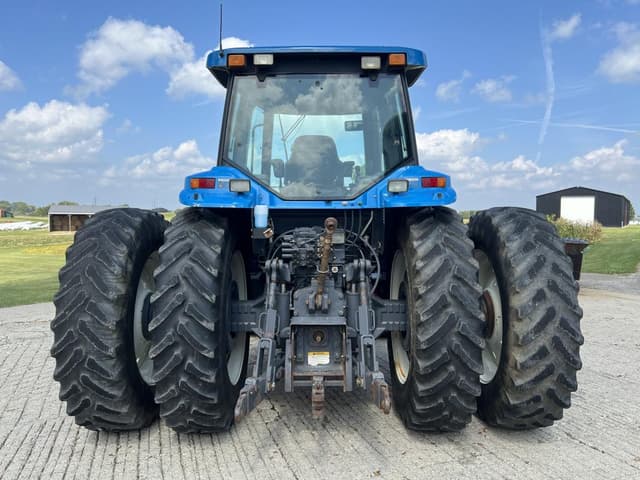 Image of New Holland 8770 equipment image 4