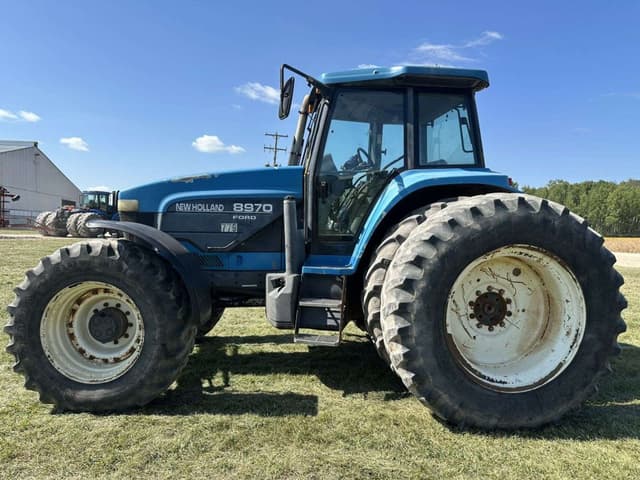 Image of New Holland 8970 equipment image 1