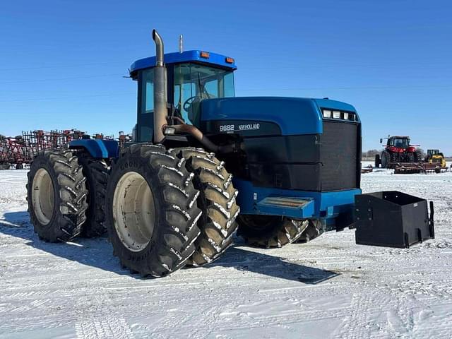 Image of New Holland 9682 equipment image 1