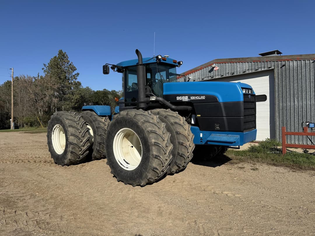 Image of New Holland 9682 Primary image
