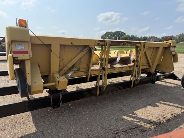 Image of New Holland 996 equipment image 3