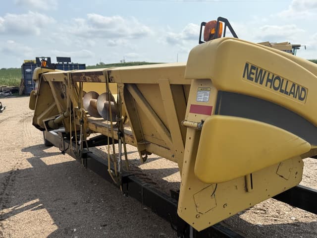 Image of New Holland 996 equipment image 2