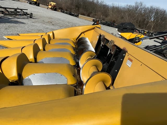 Image of New Holland 996 equipment image 4