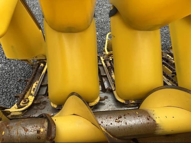 Image of New Holland 996 equipment image 3