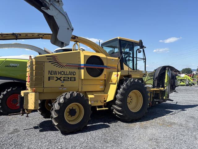 Image of New Holland FX28 equipment image 3