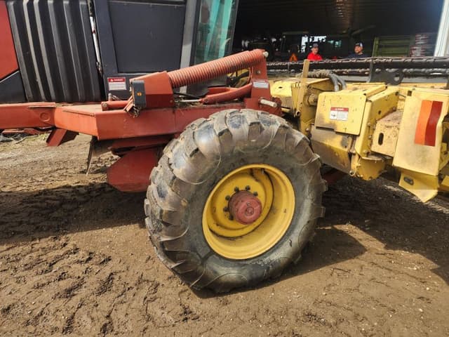 Image of New Holland HW340 equipment image 3