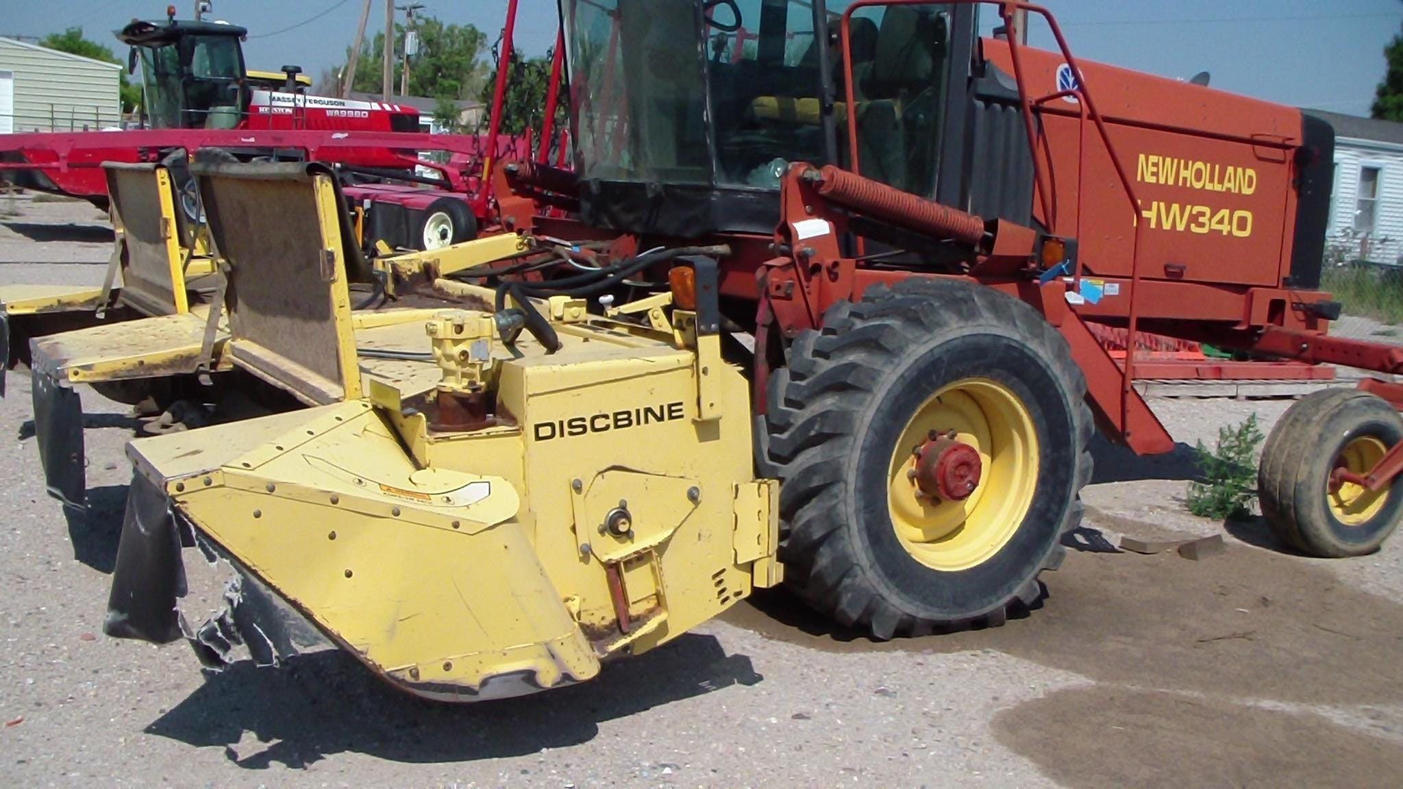 1999 New Holland HW340 Equipment Image0